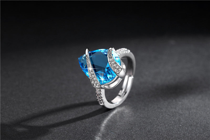 Set Seraphina Thorne in Vitguld