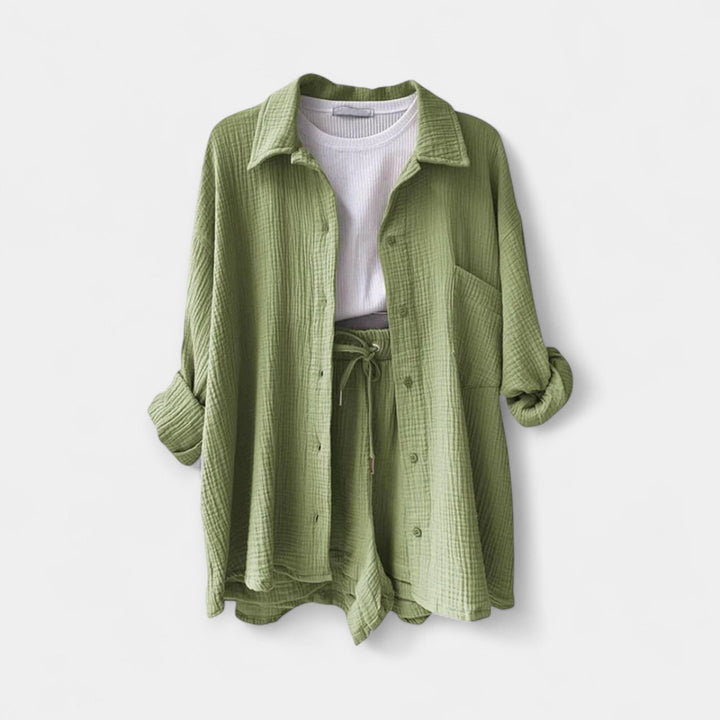 Dvobarvni Poletni Komplet: Majica in Šortke