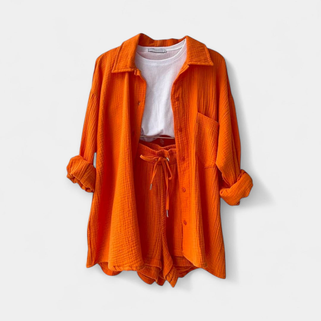 Dvobarvni Poletni Komplet: Majica in Šortke