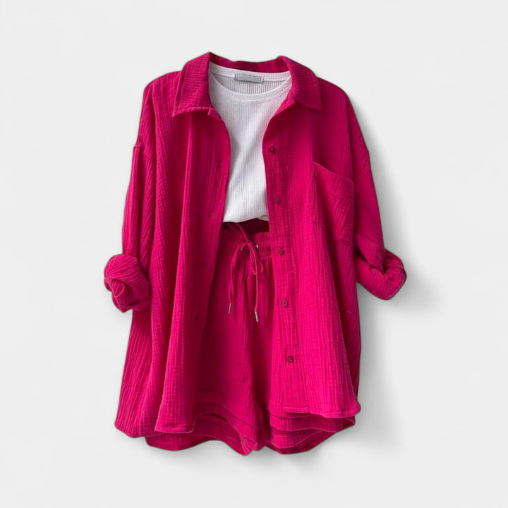 Dvobarvni Poletni Komplet: Majica in Šortke