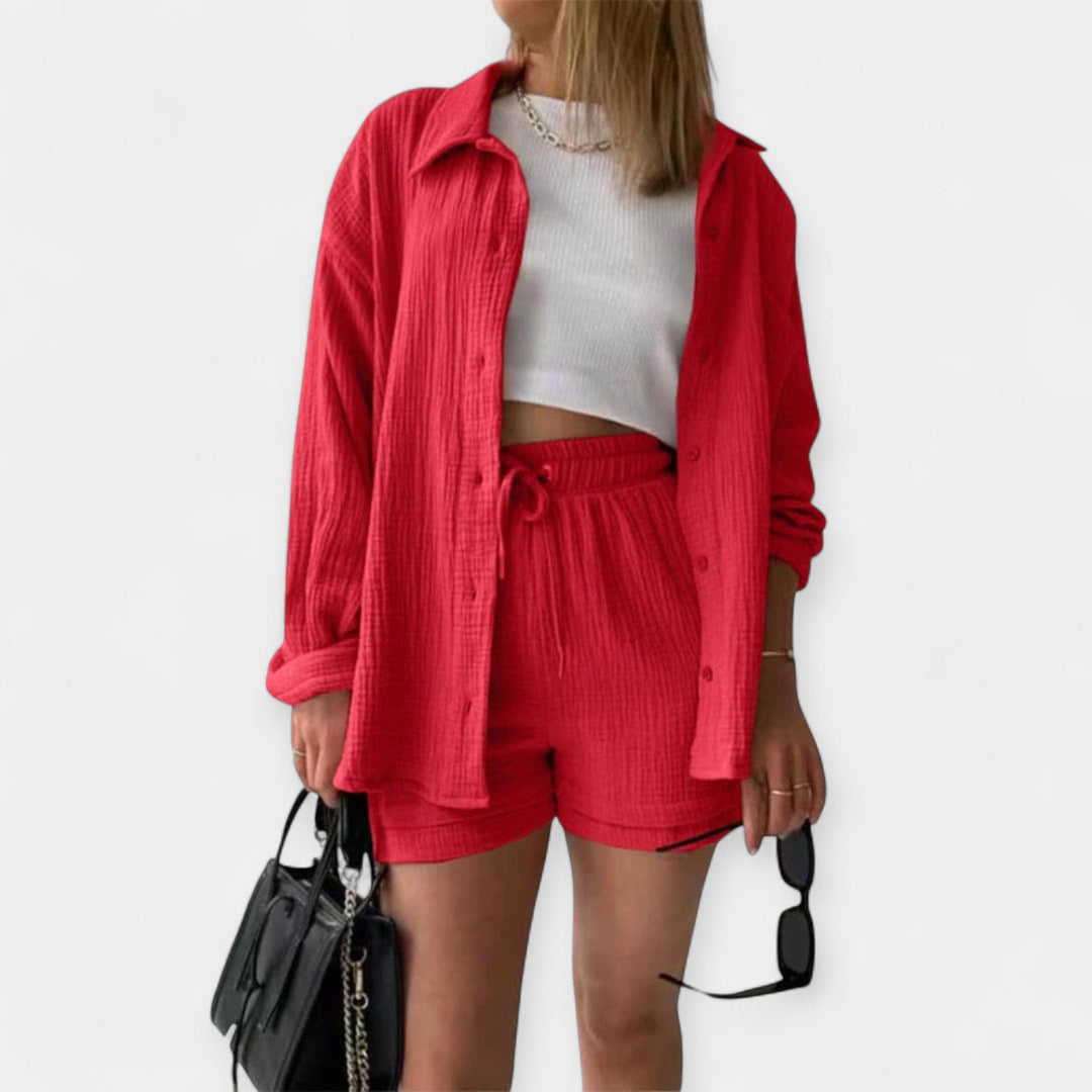 Dvobarvni Poletni Komplet: Majica in Šortke