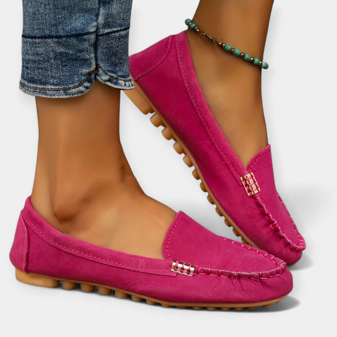 Loafers z metalnimi detajli
