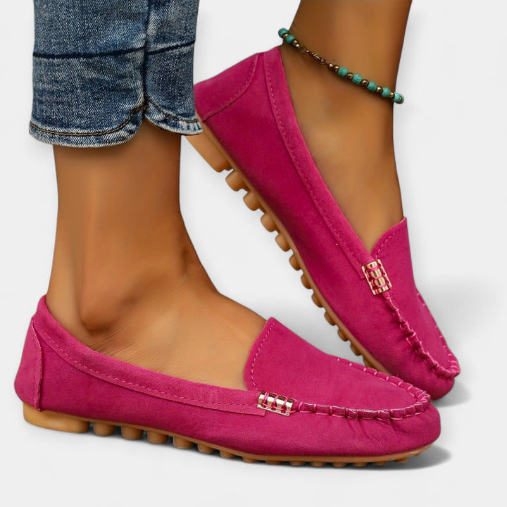Loafers z metalnimi detajli