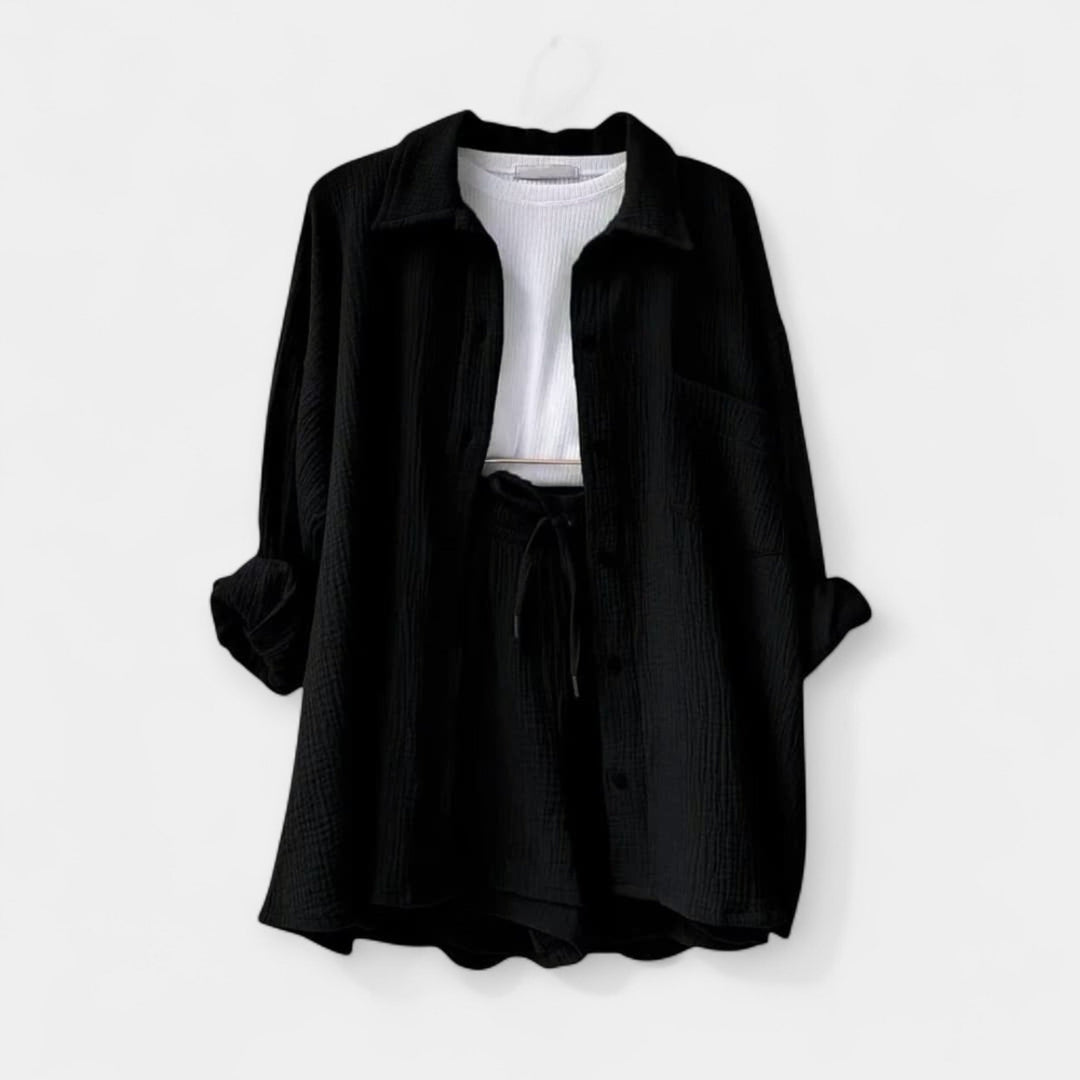 Dvobarvni Poletni Komplet: Majica in Šortke