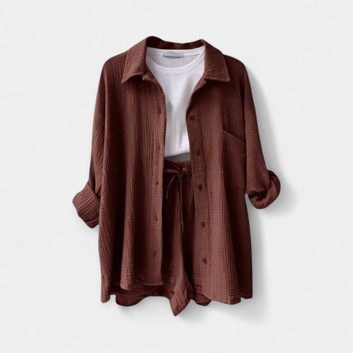 Dvobarvni Poletni Komplet: Majica in Šortke