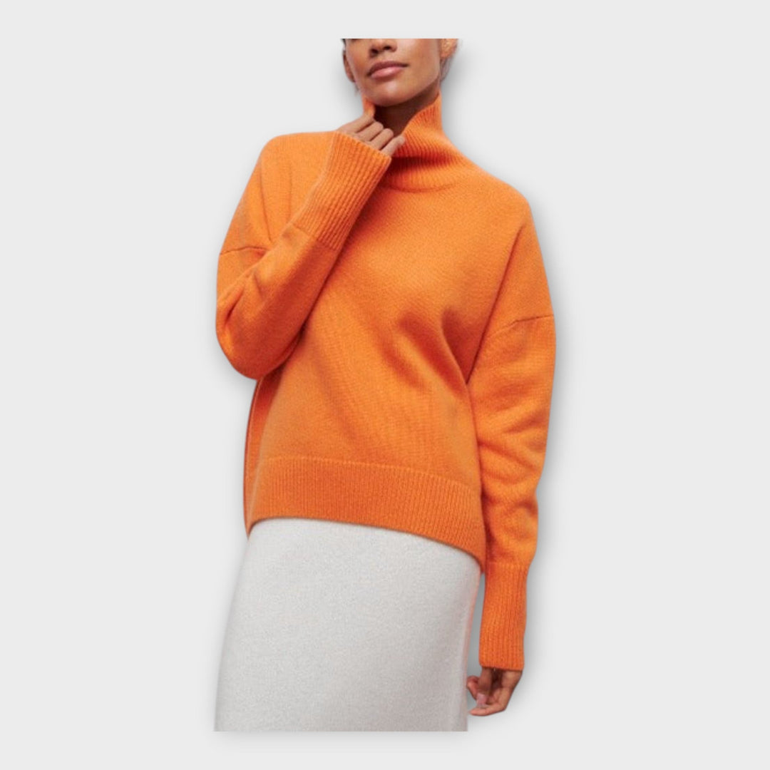 "Pleteni pulover z visokim ovratnikom" can be rewritten as "Pulover z visokim ovratnikom iz pletenine".