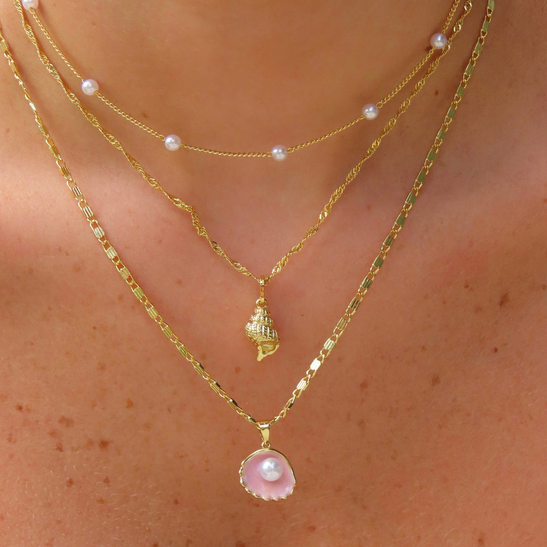Necklace in Shell Shape