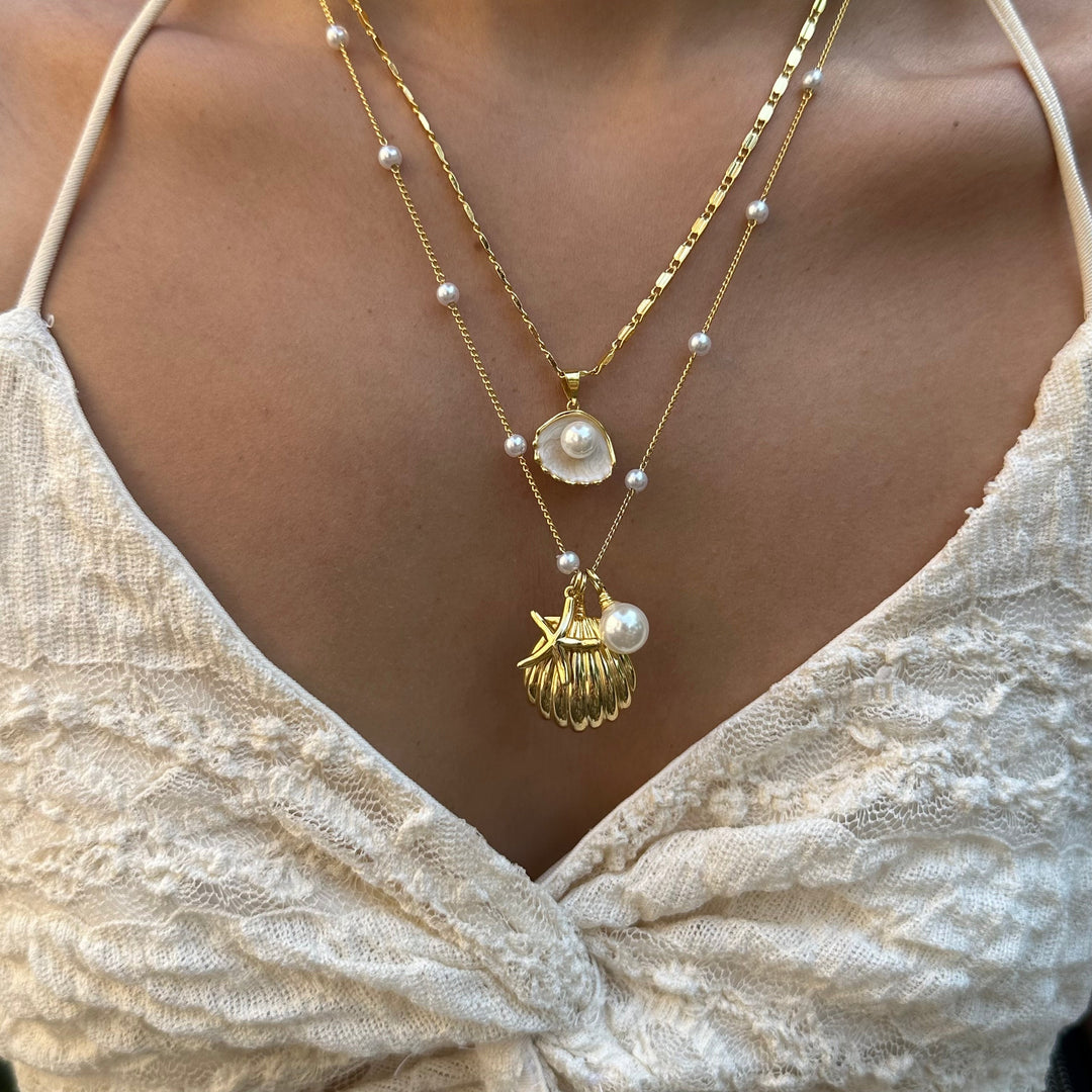Necklace in Shell Shape
