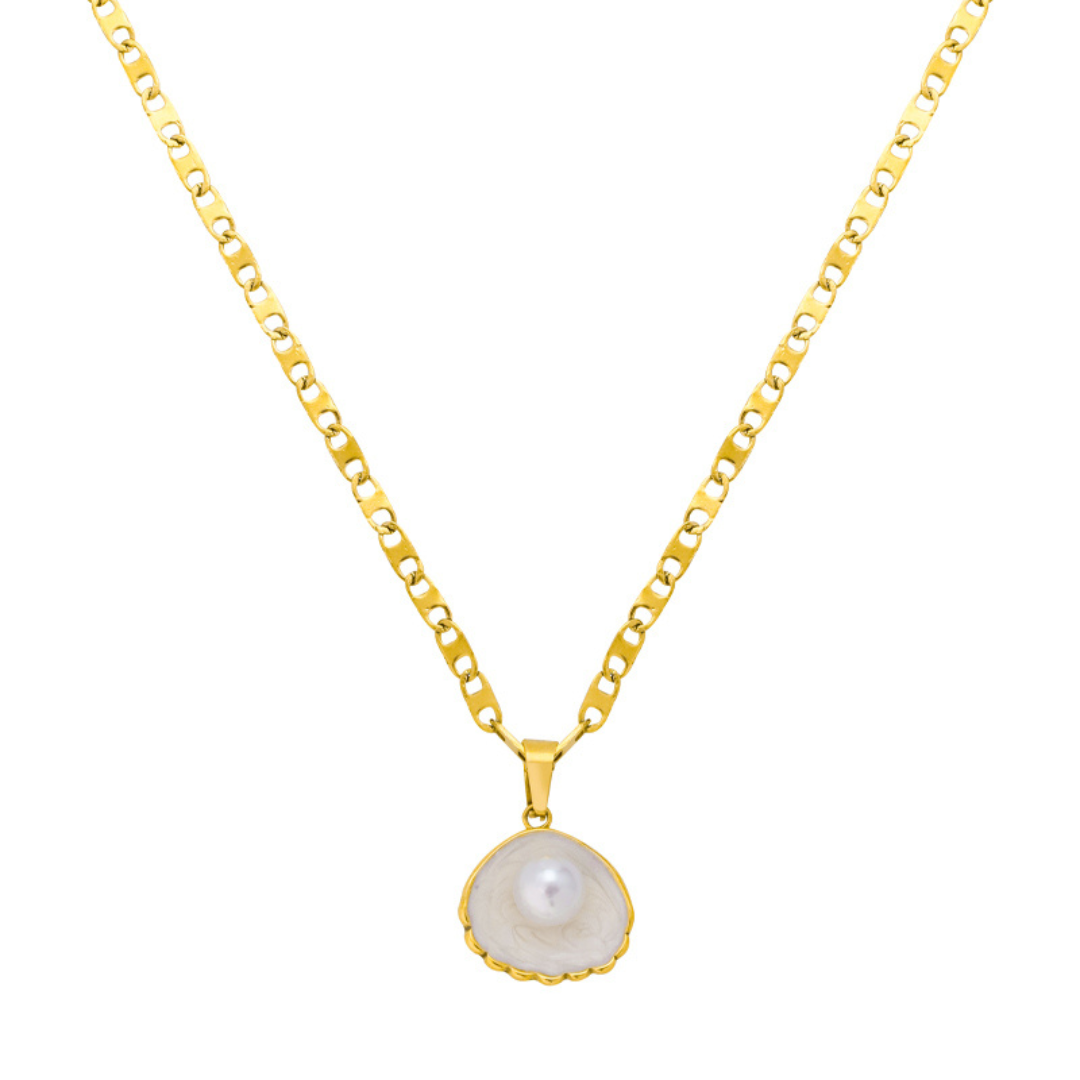 Necklace in Shell Shape