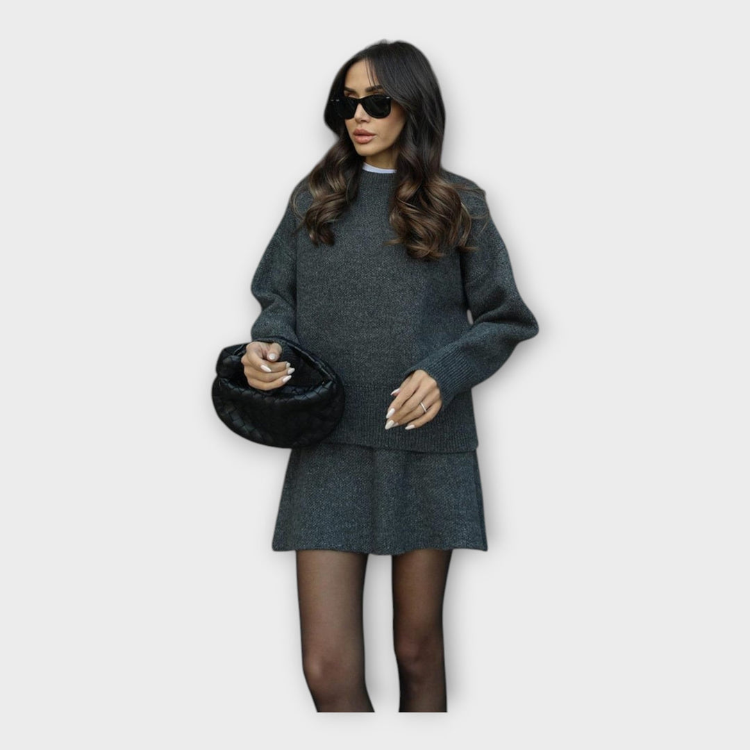 Moderna pletena bluza in krilo set