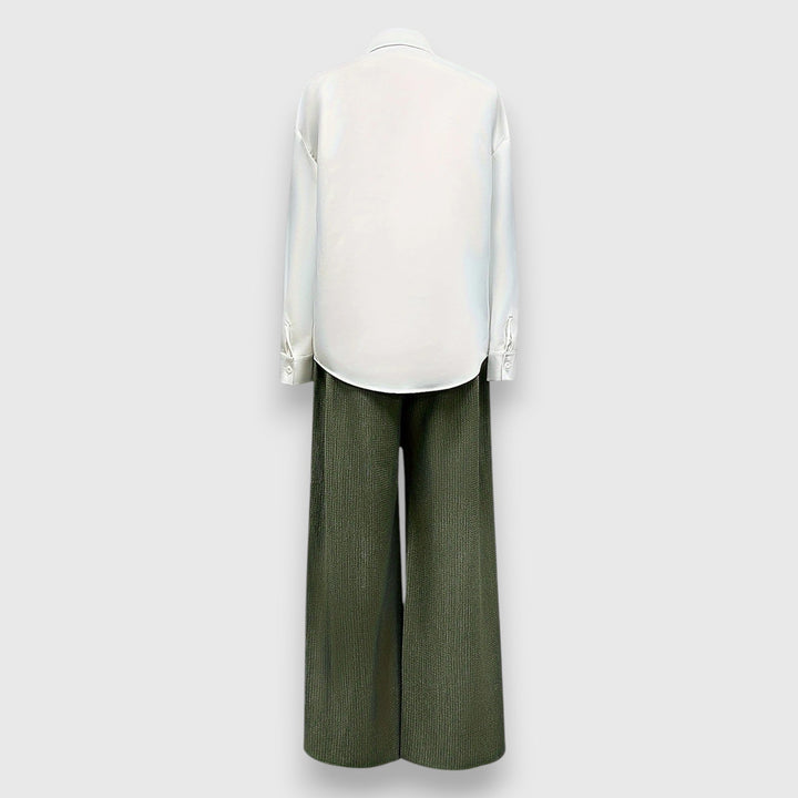 Set z Dvobarvnim Dizajnom