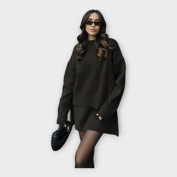 Moderna pletena bluza in krilo set