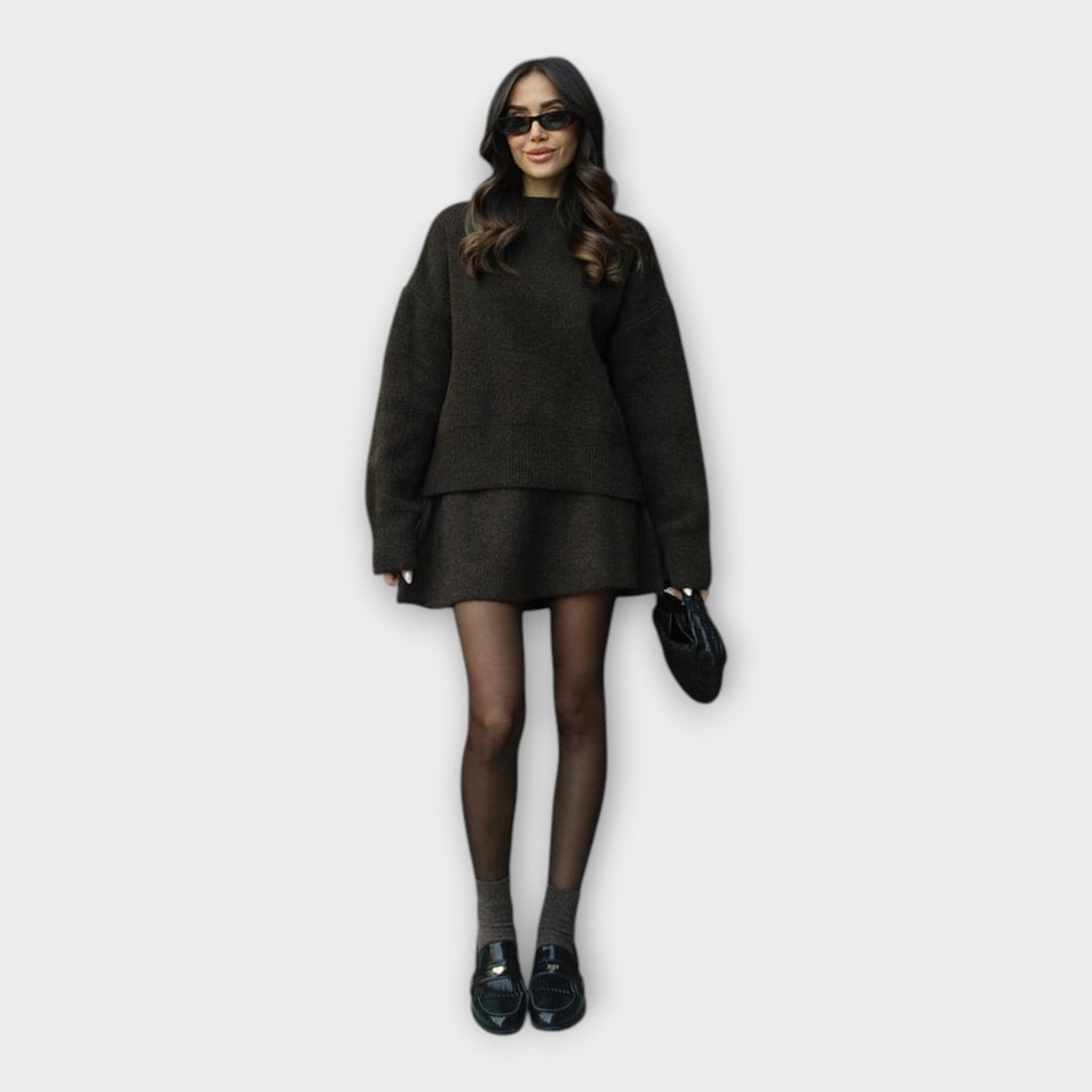 Moderna pletena bluza in krilo set