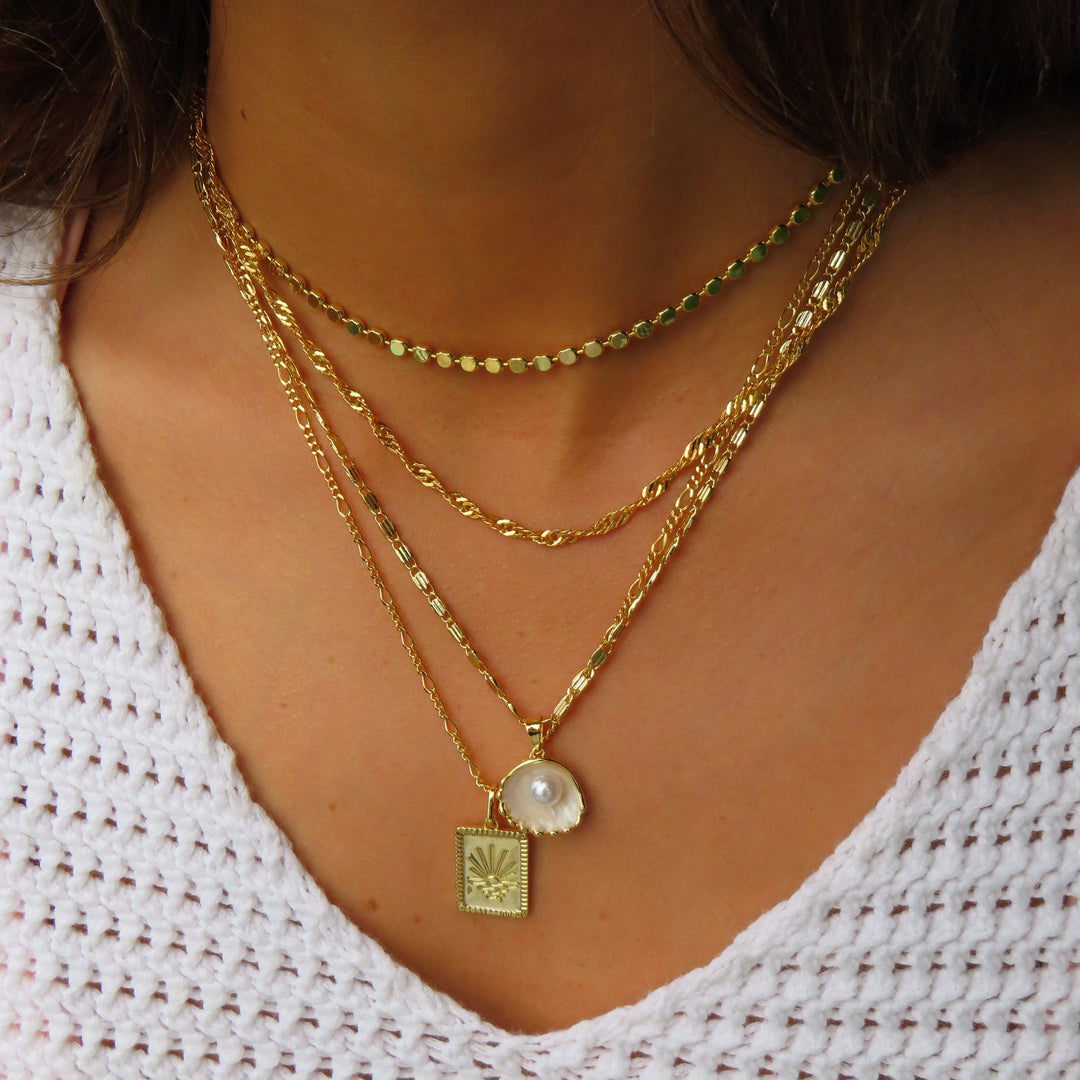 Necklace in Shell Shape