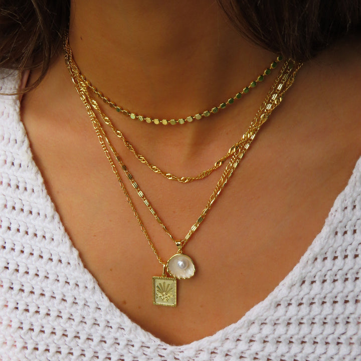 Necklace in Shell Shape