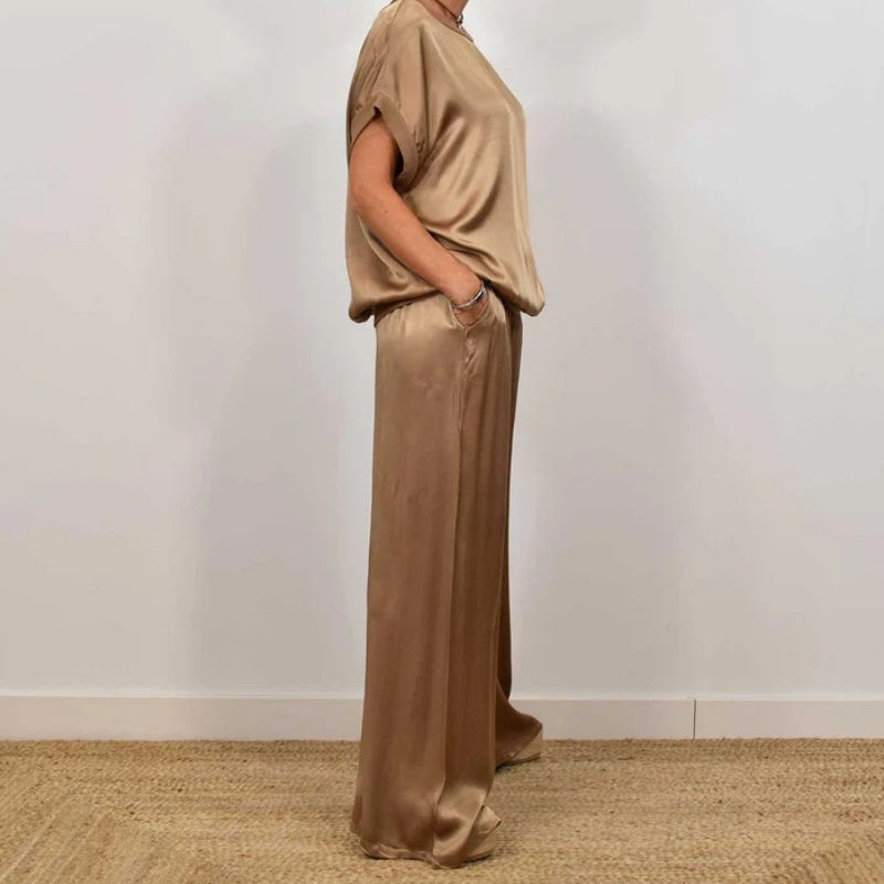 Ruslana Set z Razkošno Udobnostjo