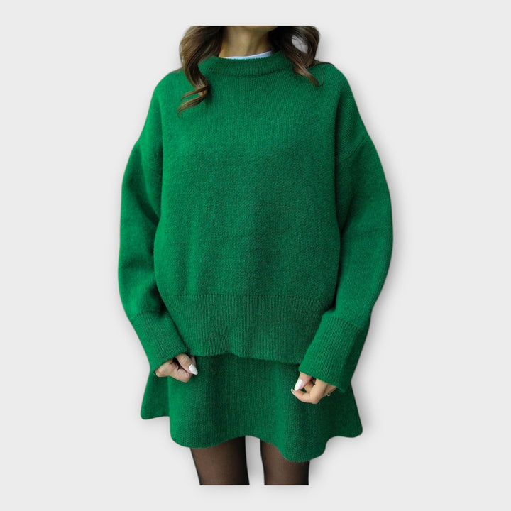 Moderna pletena bluza in krilo set