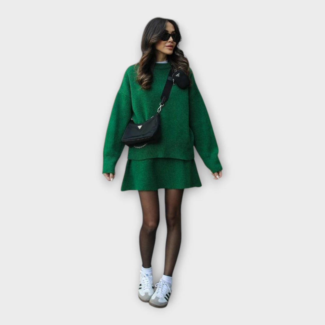 Moderna pletena bluza in krilo set