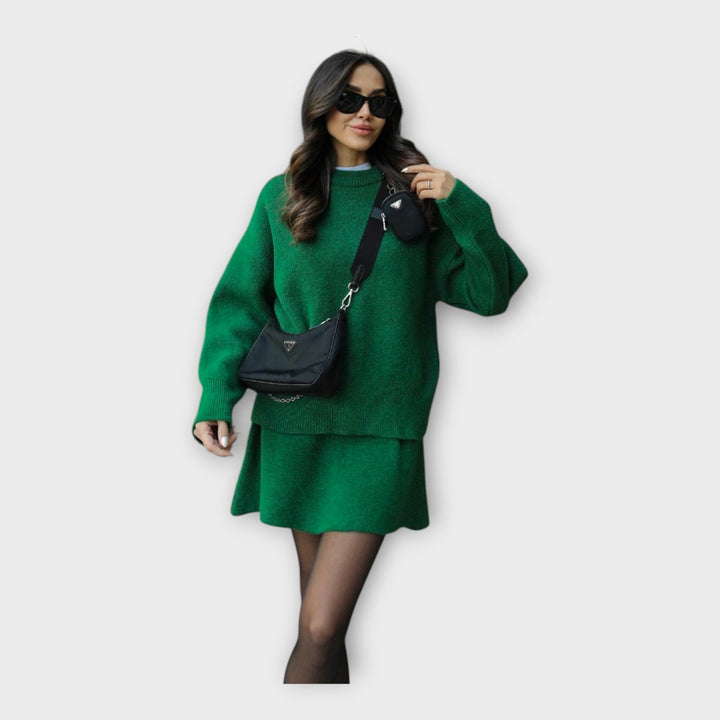 Moderna pletena bluza in krilo set